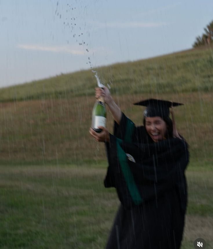 Graduation Style Perfect for Your Feed