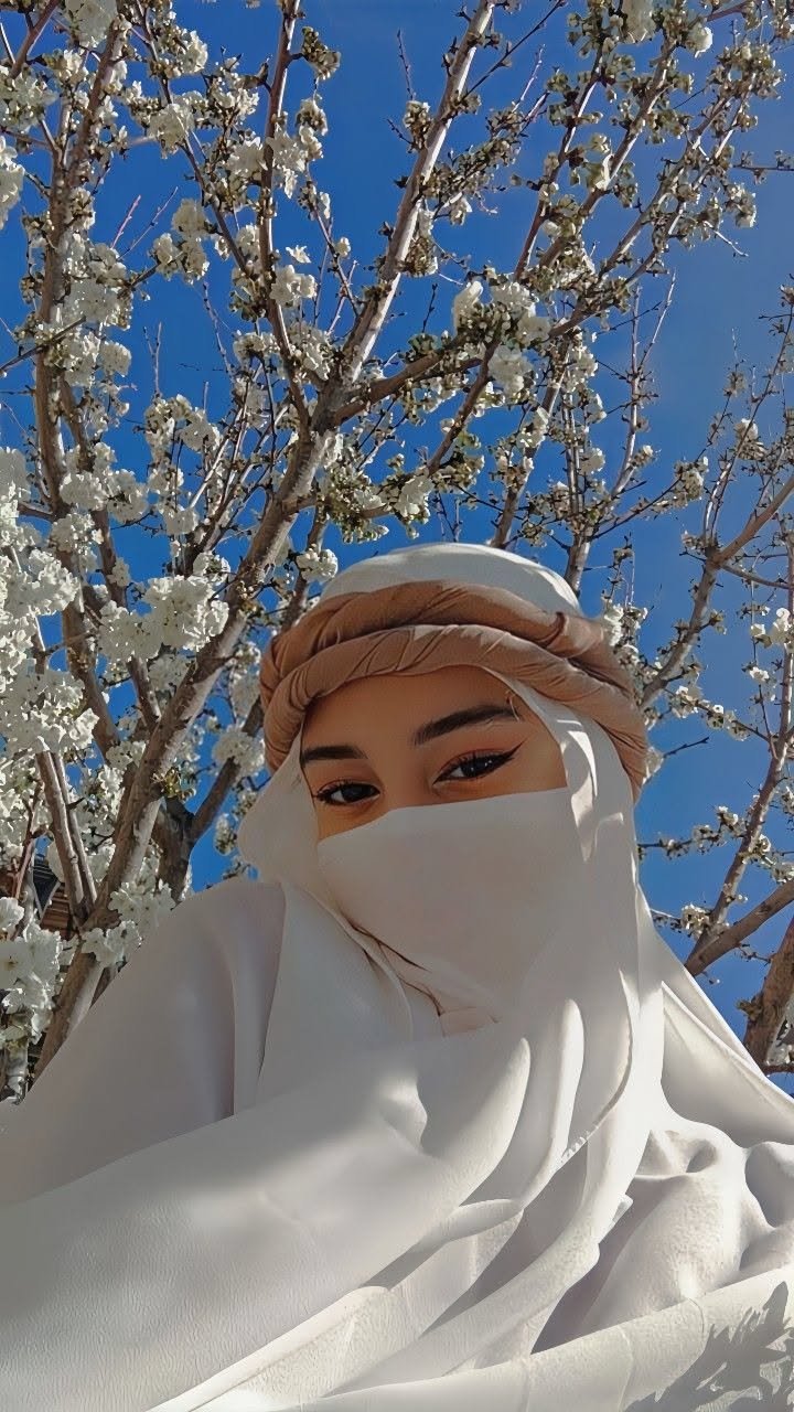 Stylish Modest Hijabi Outfit Design 2