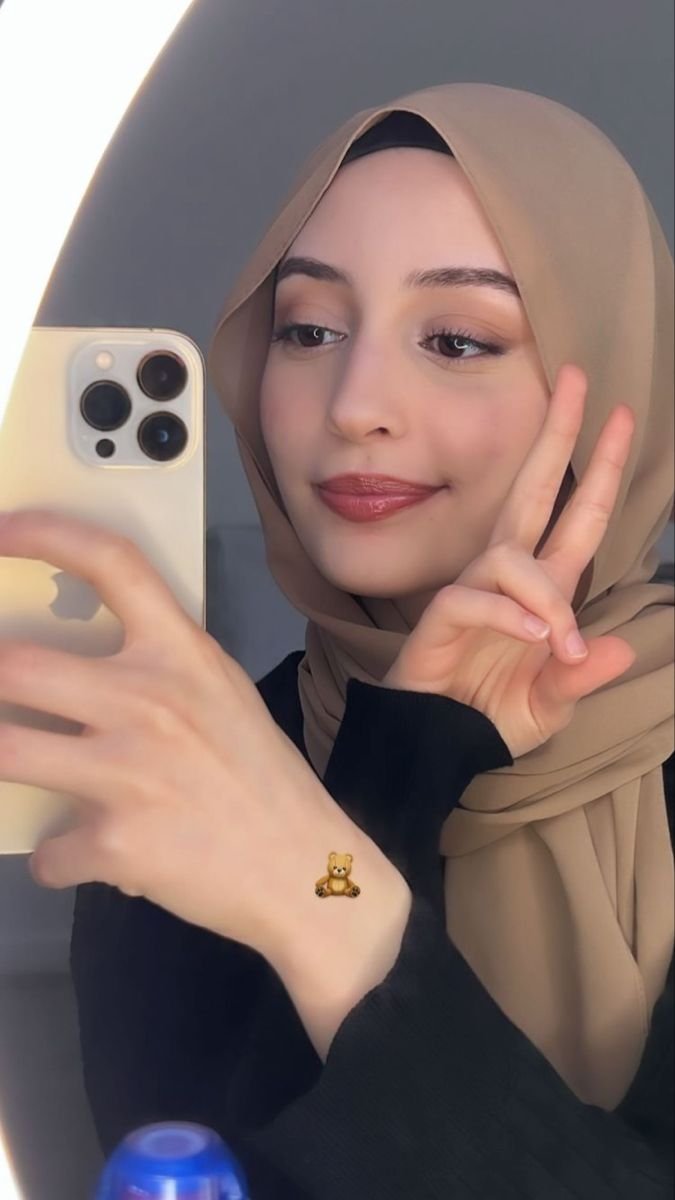 Modern Hijabi Fashion Outfit Ideas 2