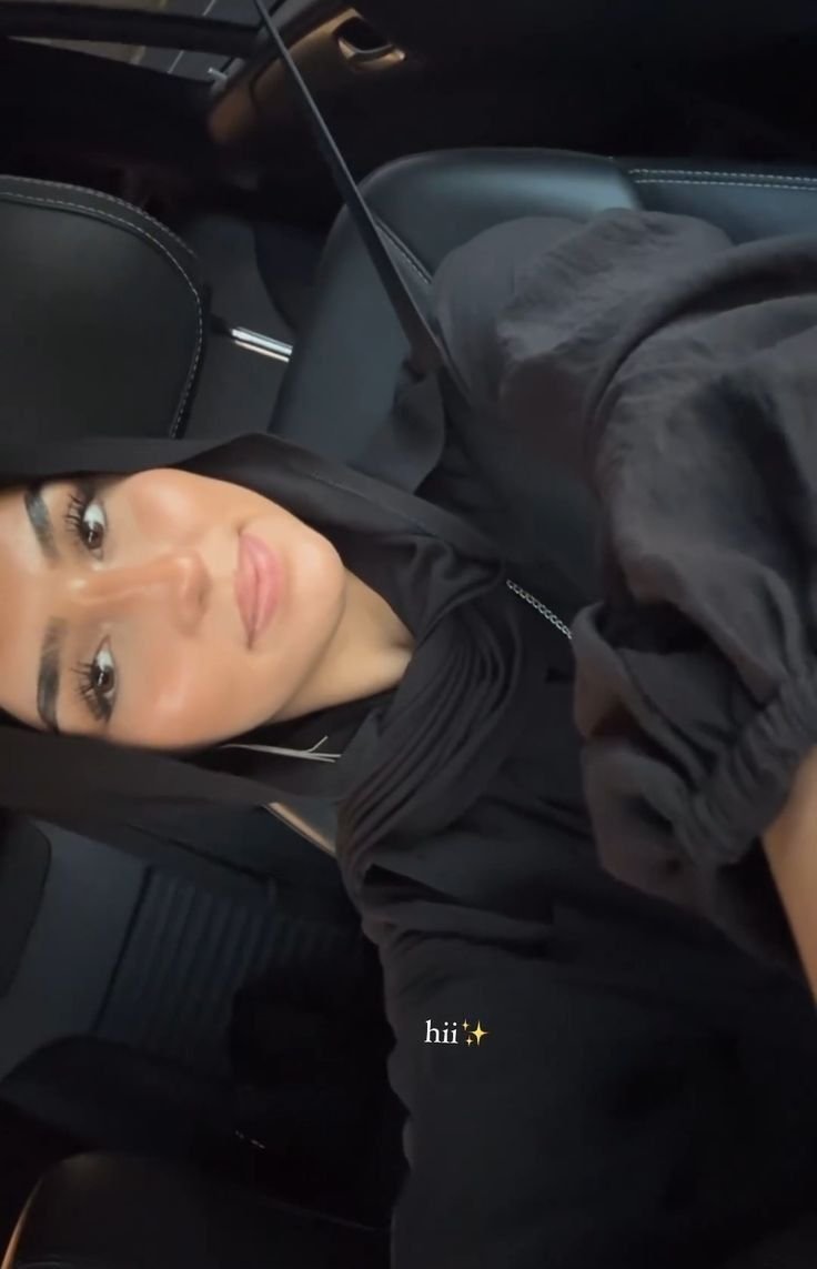 Modest Hijabi Fashion Inspiration Look 2