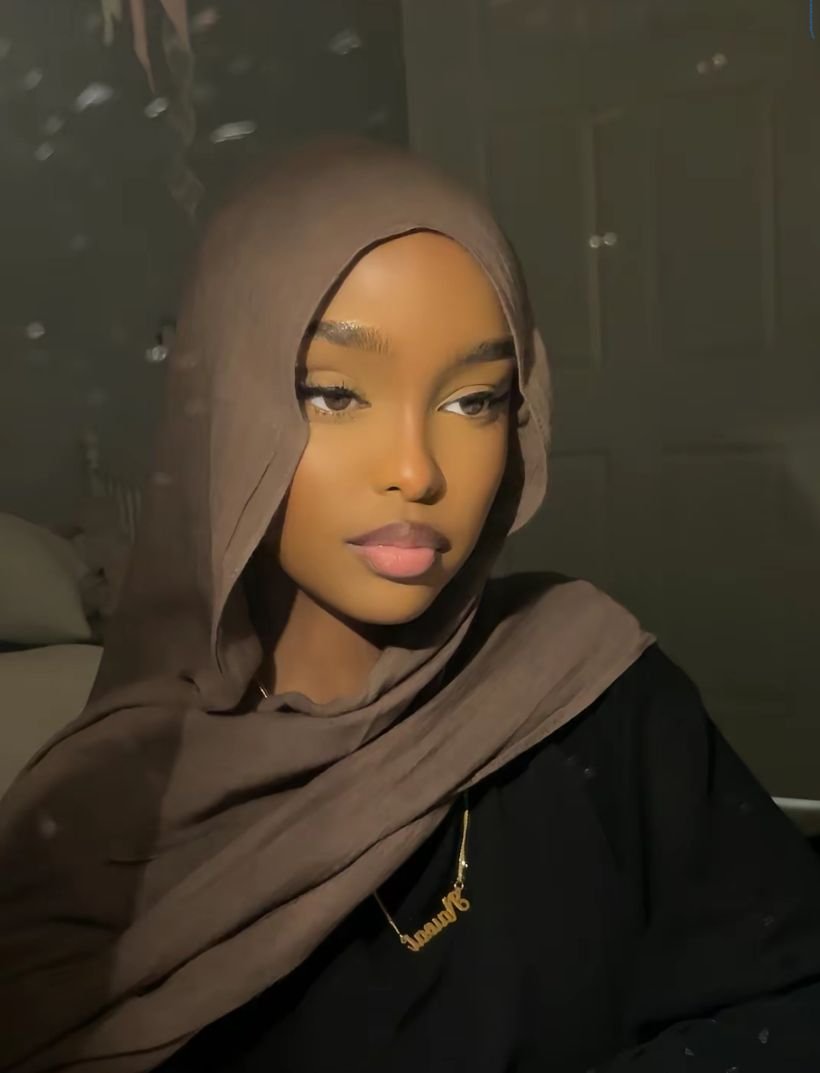 Trendy Modest Hijabi Fashion Design 2