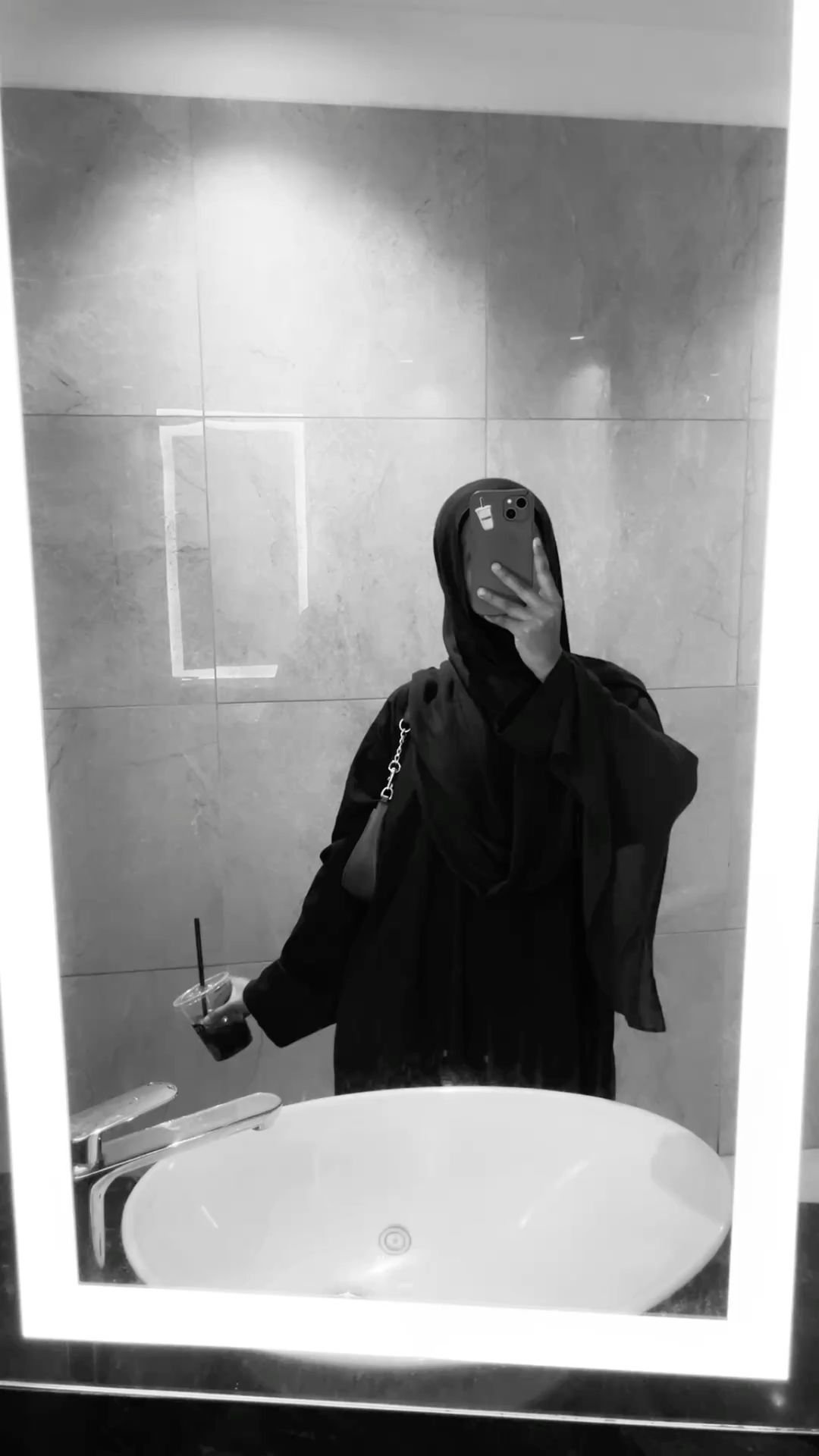 Sophisticated Hijabi Outfit Inspiration 2