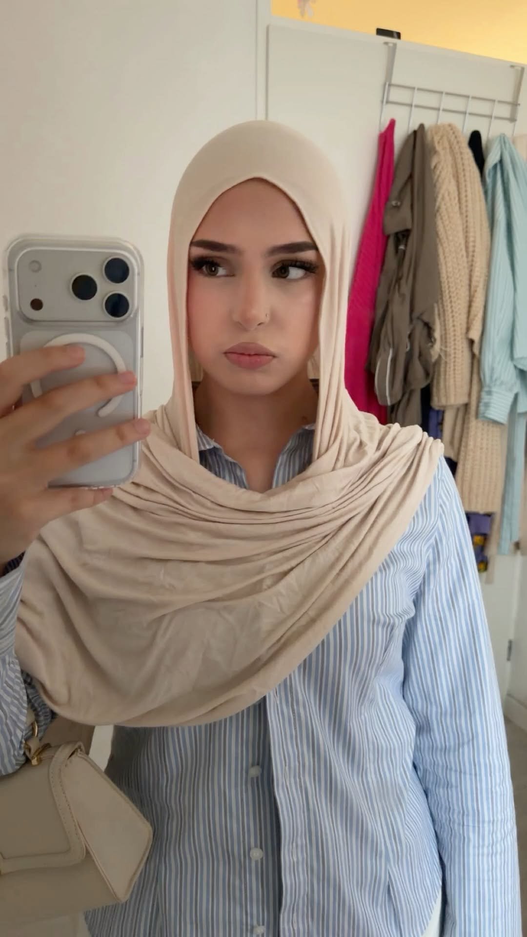 Modern Hijabi Fashion Outfit Ideas 2