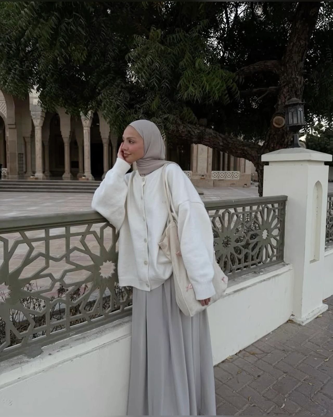 Modest Hijabi Fashion Inspiration Look 2