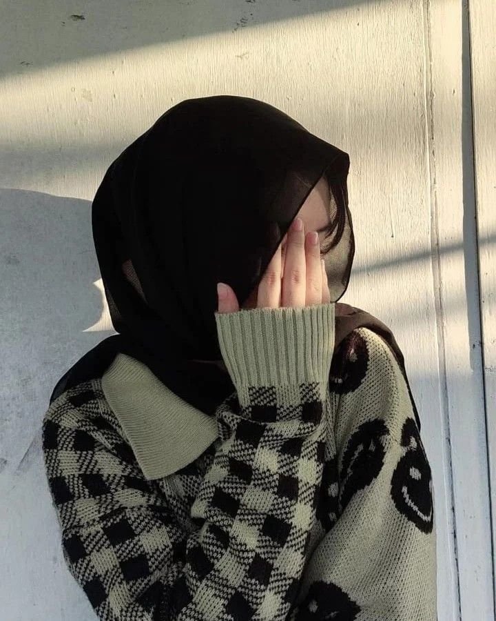 Stylish Modest Hijabi Outfit Design 2