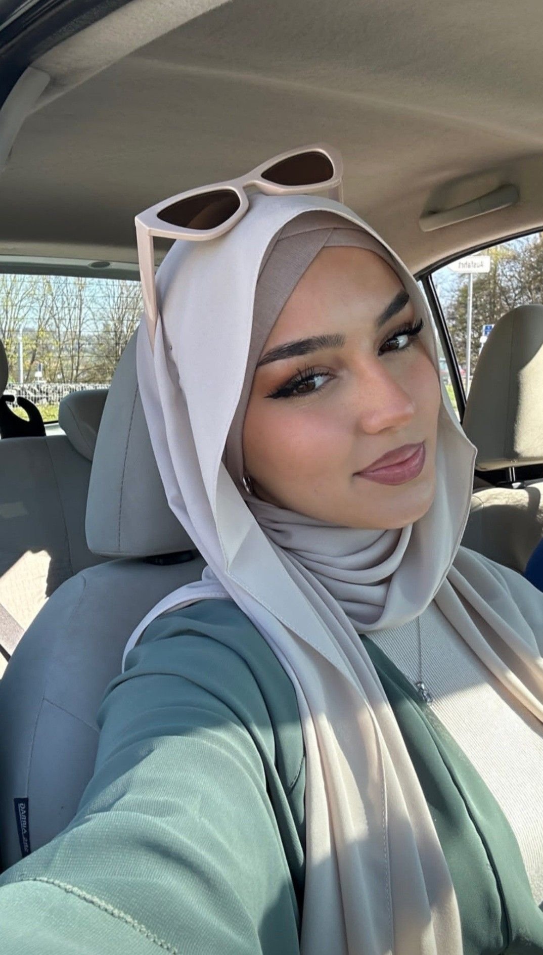 Beautiful Islamic Fashion Hijabi Style 2