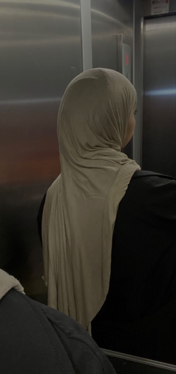 Beautiful Hijabi Woman Style Inspiration 2