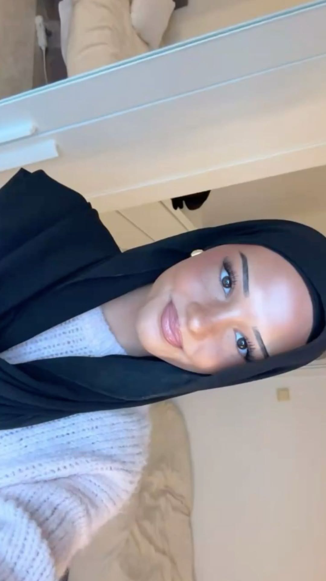Sophisticated Hijabi Outfit Inspiration 2