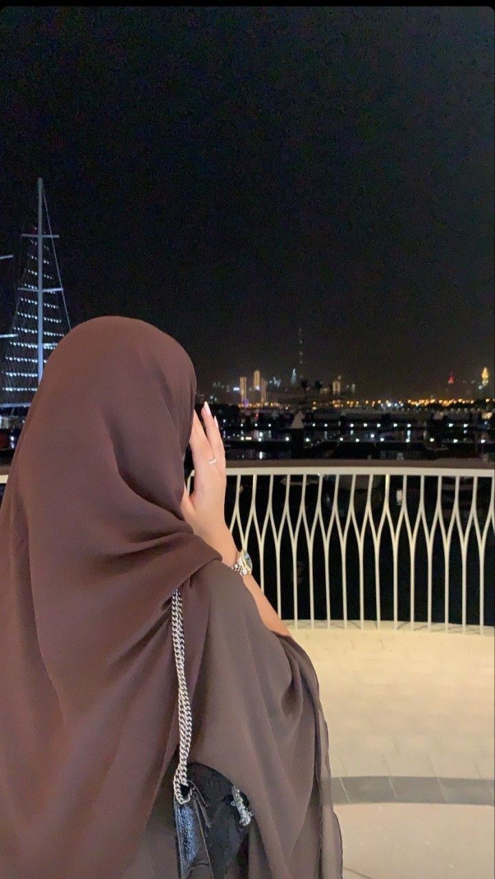 Contemporary Hijabi Fashion Style Ideas 3