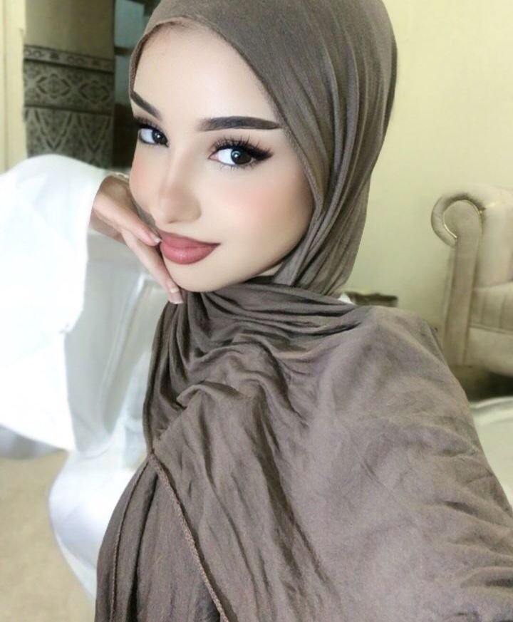 Sophisticated Hijabi Outfit Inspiration 3