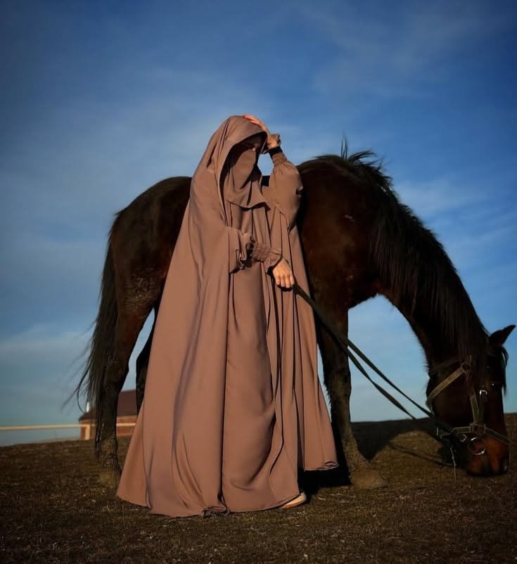 Modern Modest Hijabi Fashion Inspiration 3