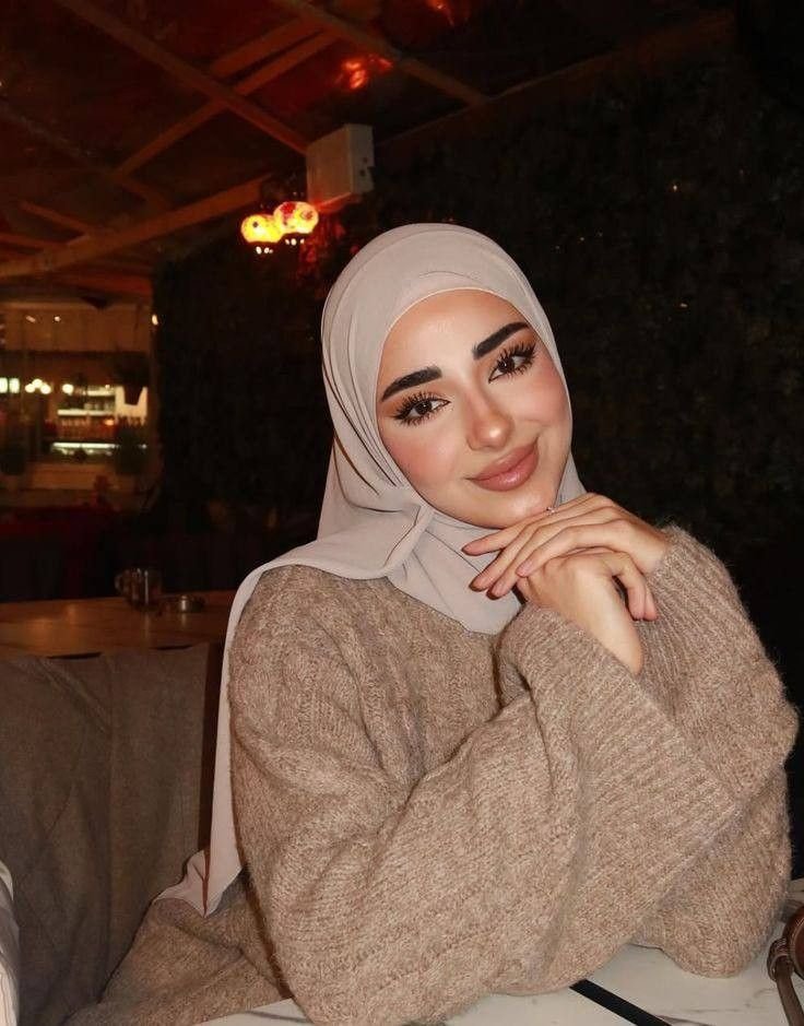 Chic Hijabi Street Style Inspiration 3
