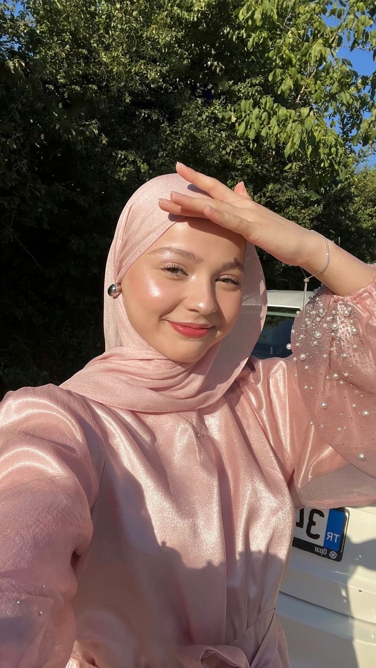 Stylish Modest Hijabi Outfit Design 3