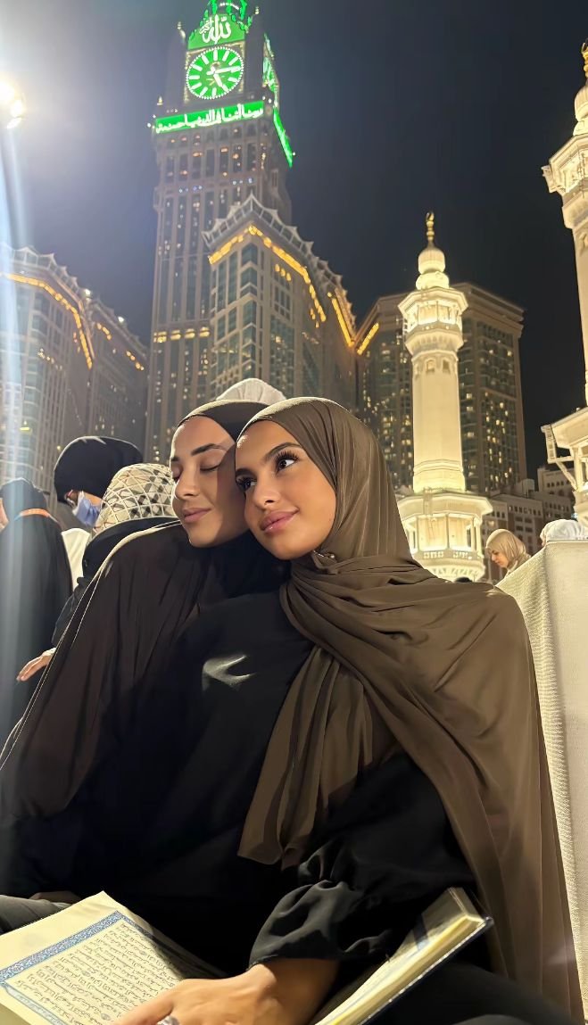 Contemporary Hijabi Fashion Style Ideas 3