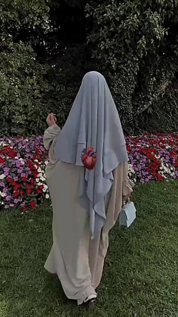 Beautiful Islamic Fashion Hijabi Style 3