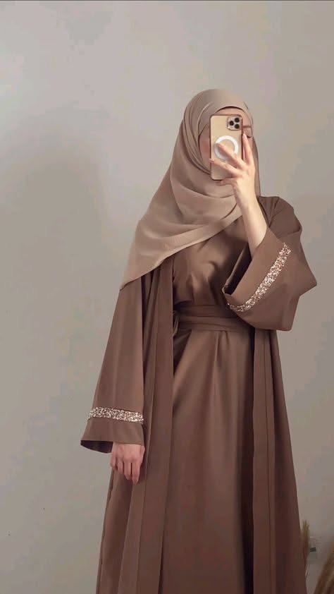 Contemporary Hijabi Fashion Style Ideas 3