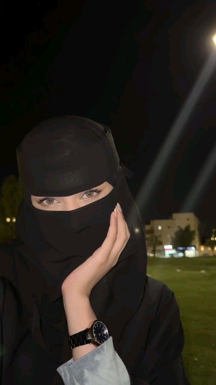 Sophisticated Hijabi Outfit Inspiration 3