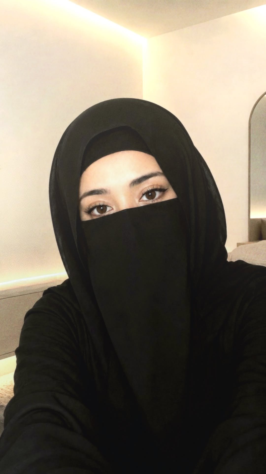 Beautiful Arabian Hijabi Fashion Look 3