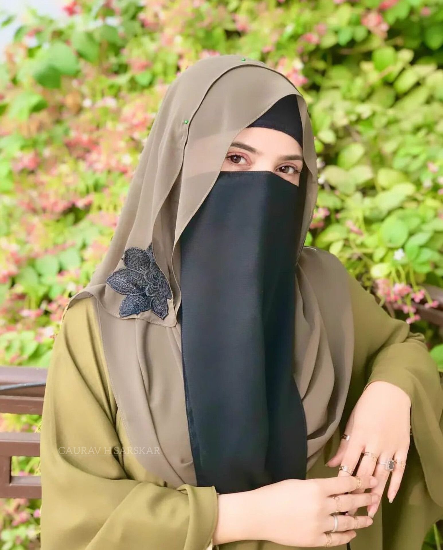 Chic Hijabi Street Style Inspiration 3