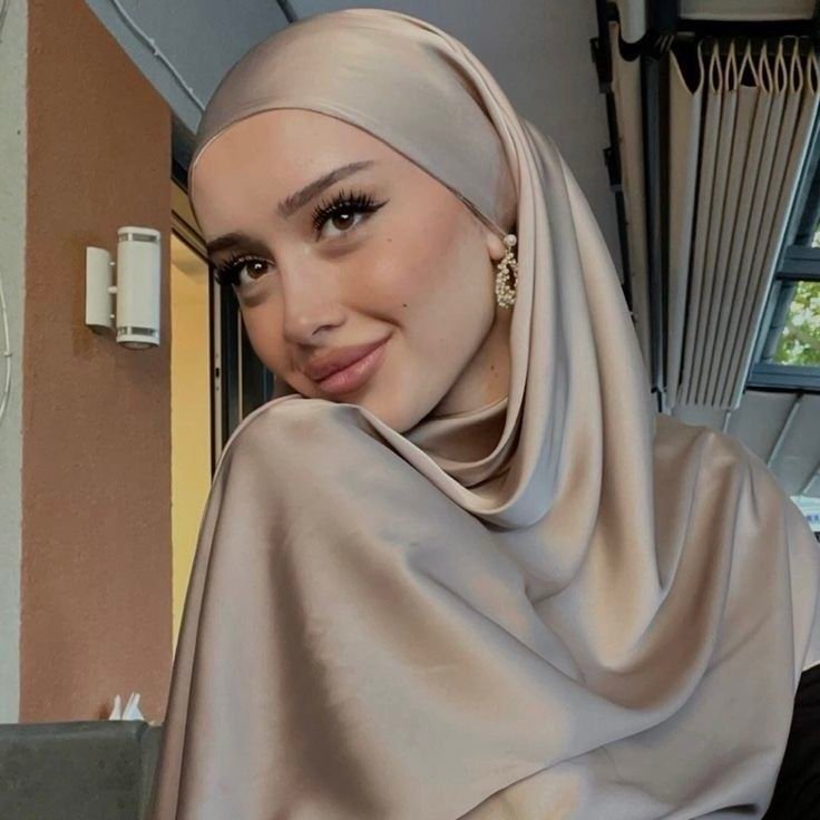 Elegant Hijabi Casual Style Ideas 3