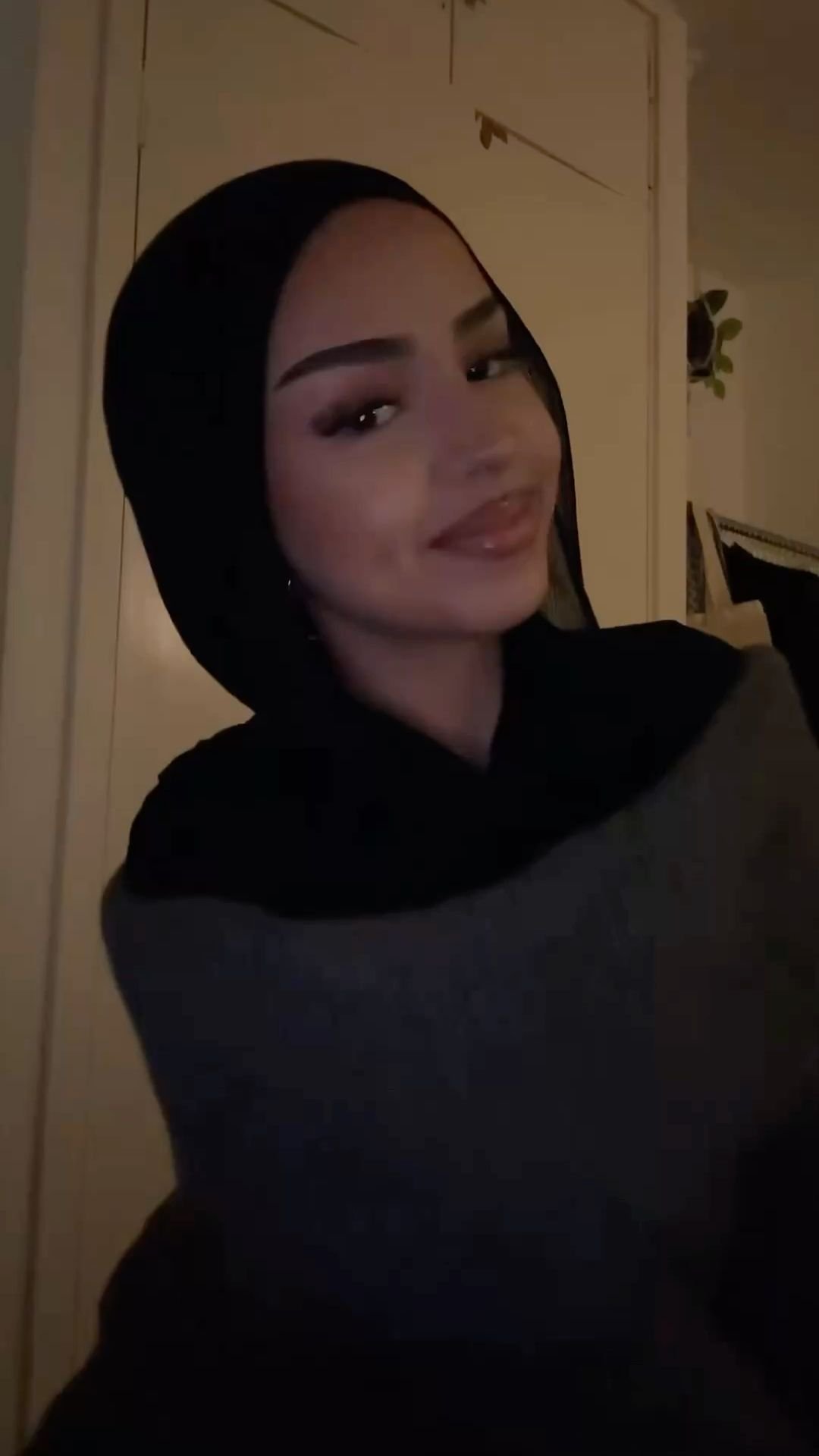 Beautiful Arabian Hijabi Fashion Look 3