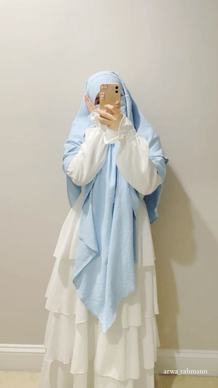 Beautiful Islamic Fashion Hijabi Style 3