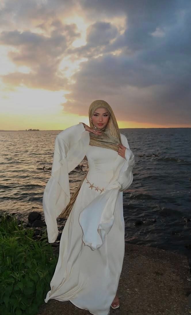 Beautiful Islamic Fashion Hijabi Style 4