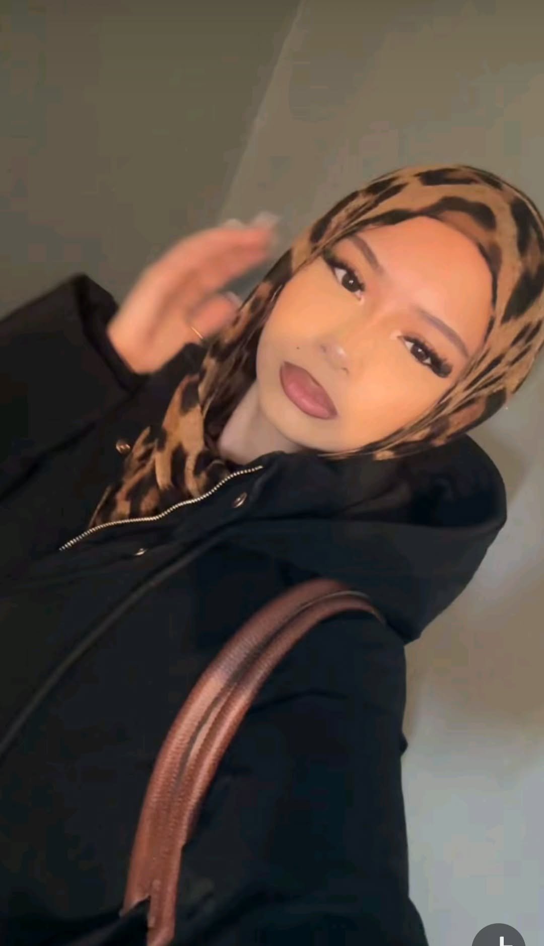 Beautiful Hijabi Woman Style Inspiration 4