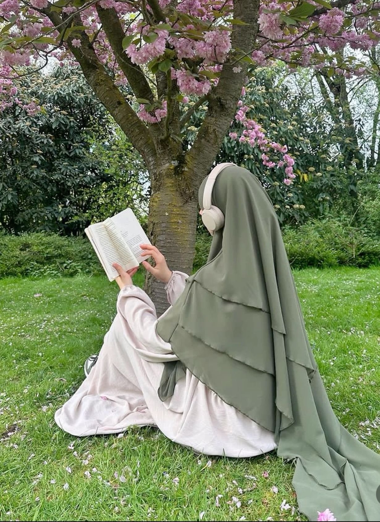 Can't Get Over This Hijabi Fashion