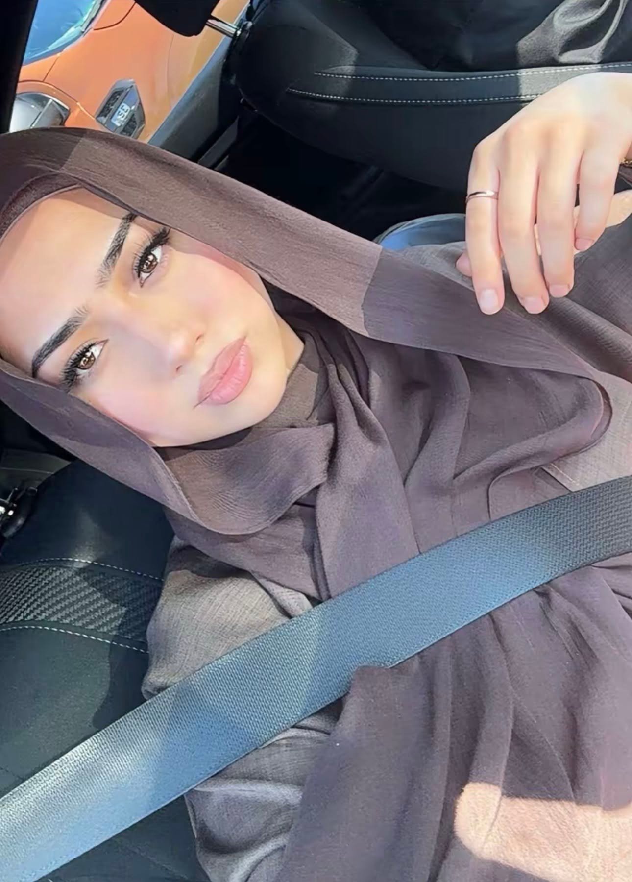 Hijabi Fashion — Must See