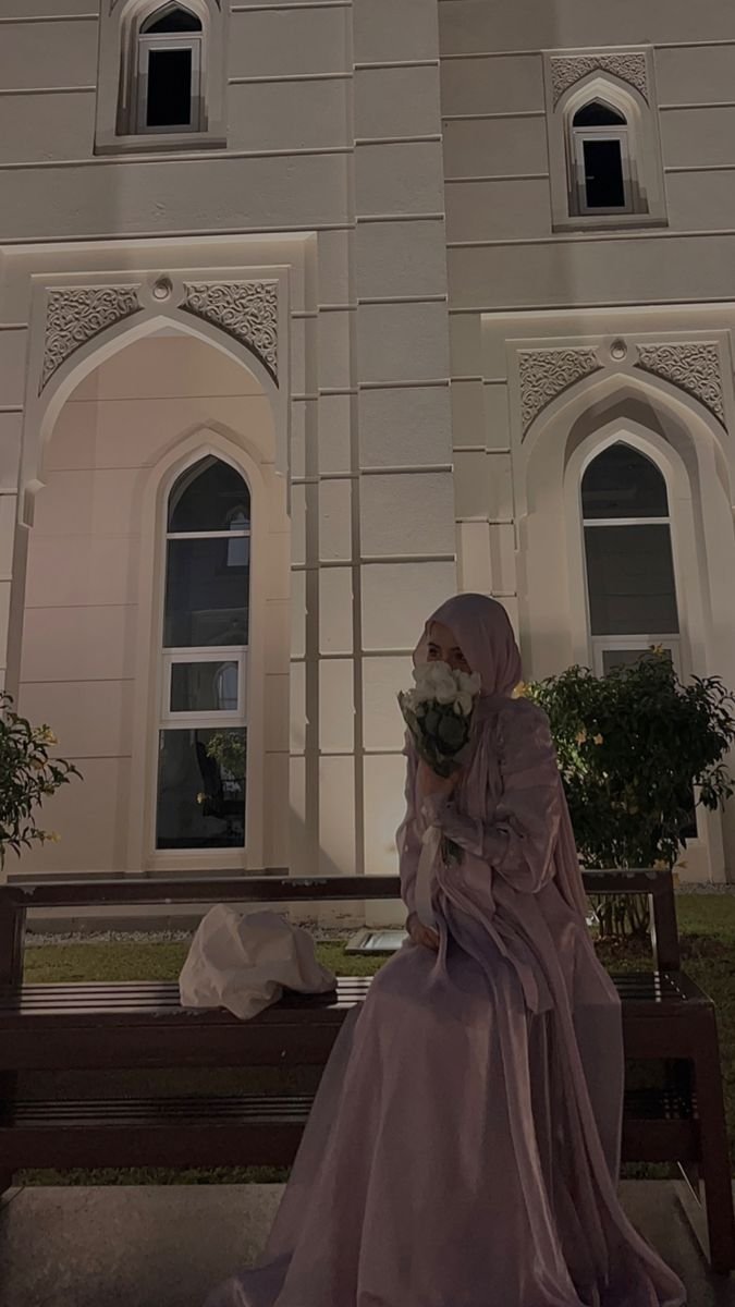 Obsessed With This Hijabi Beauty