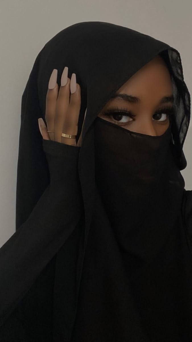 You Need to See This Hijabi Look