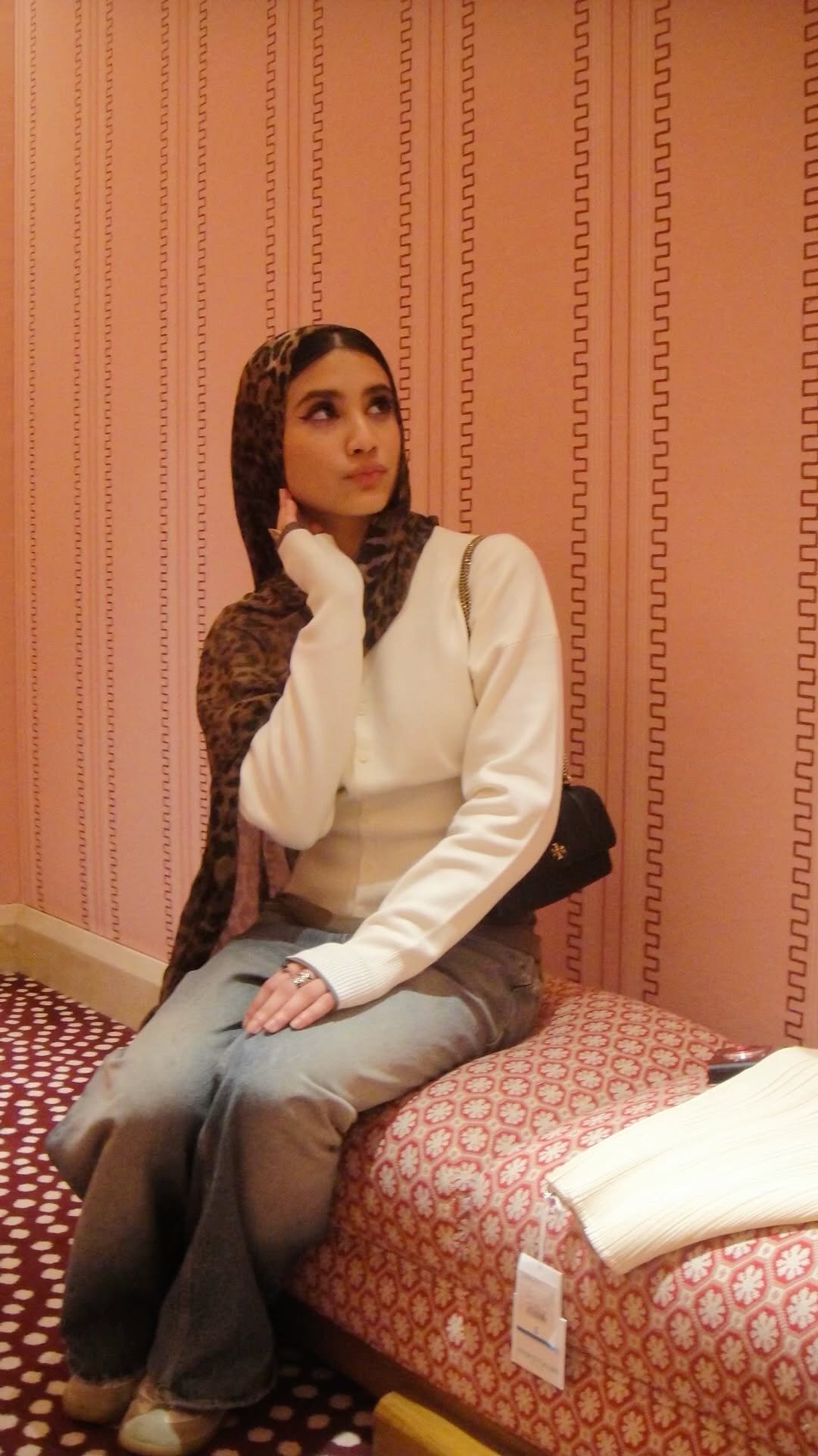 Elegant Hijabi Look | Arab Girl