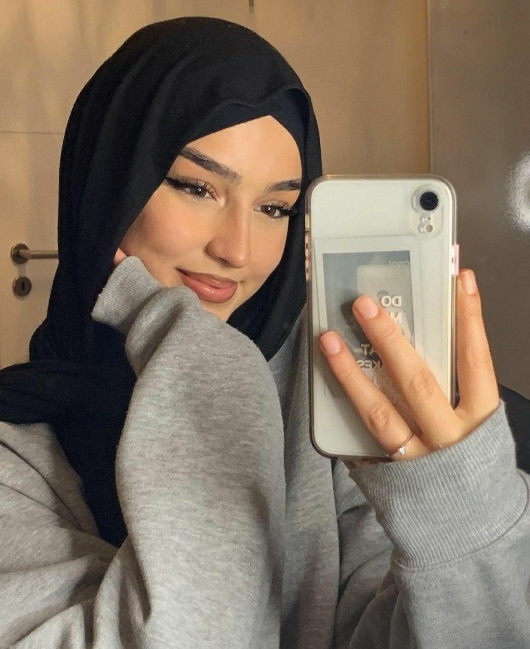 Hijabi Portrait Perfect for Your Feed