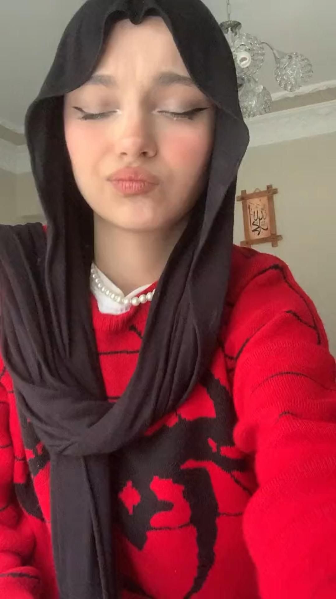 Saving This Hijabi Elegance for Later