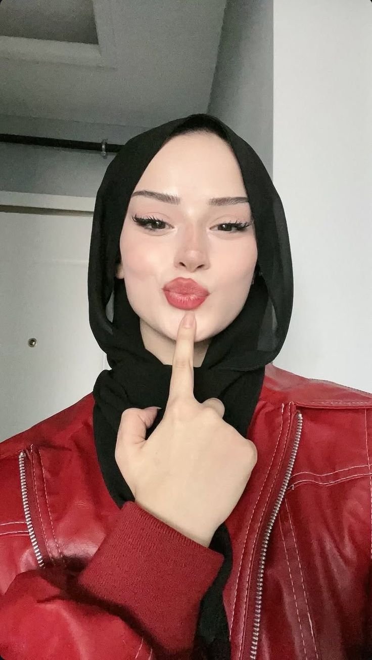 Russian Hijabi Photo 105