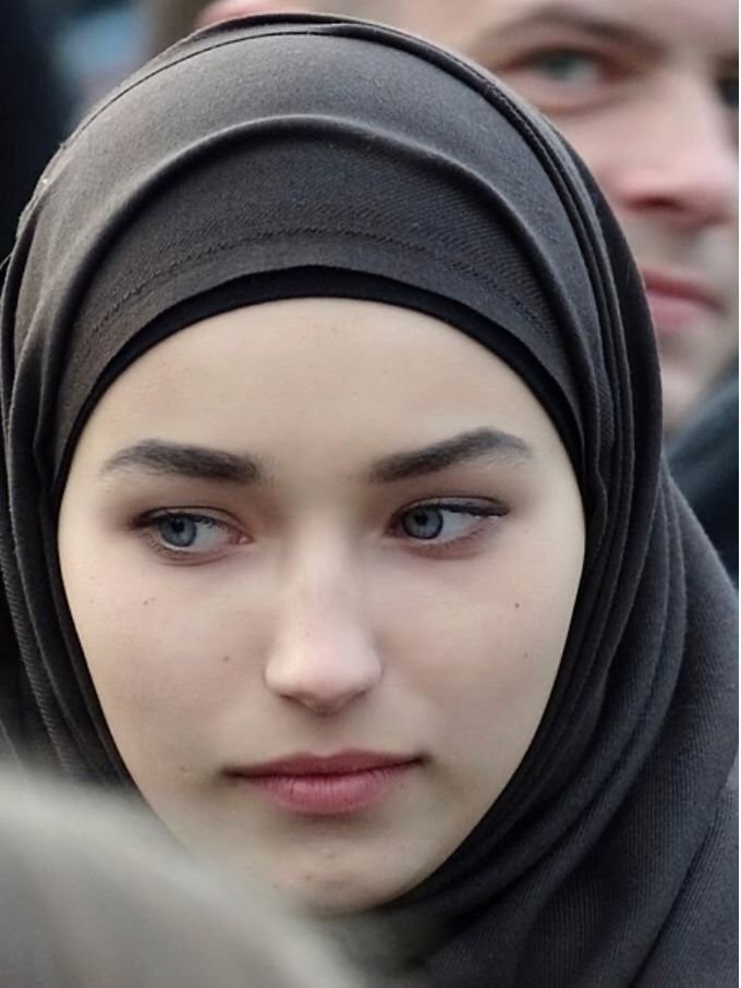 Russian Hijabi Photo 137