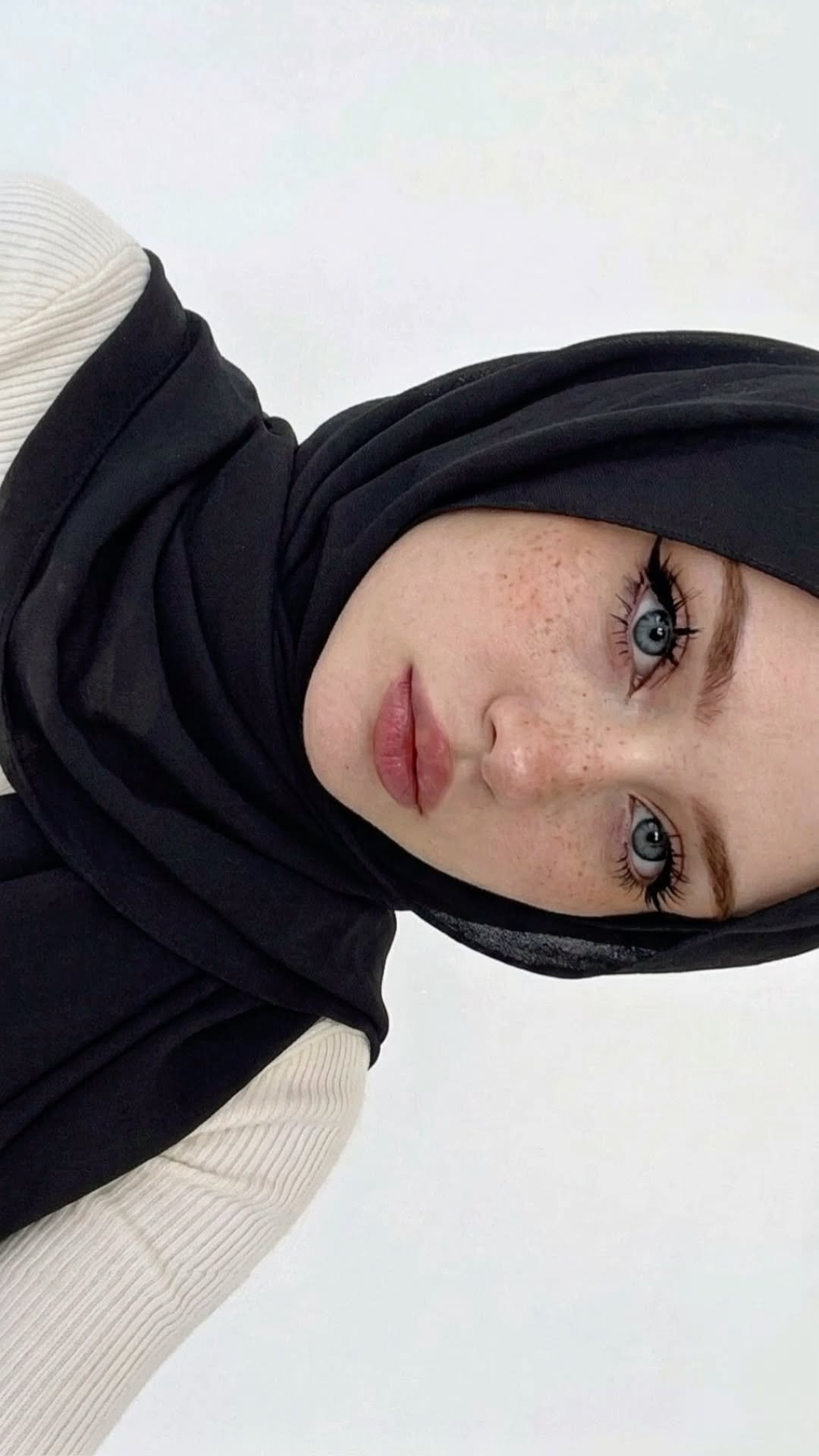 Russian Hijabi Photo 157