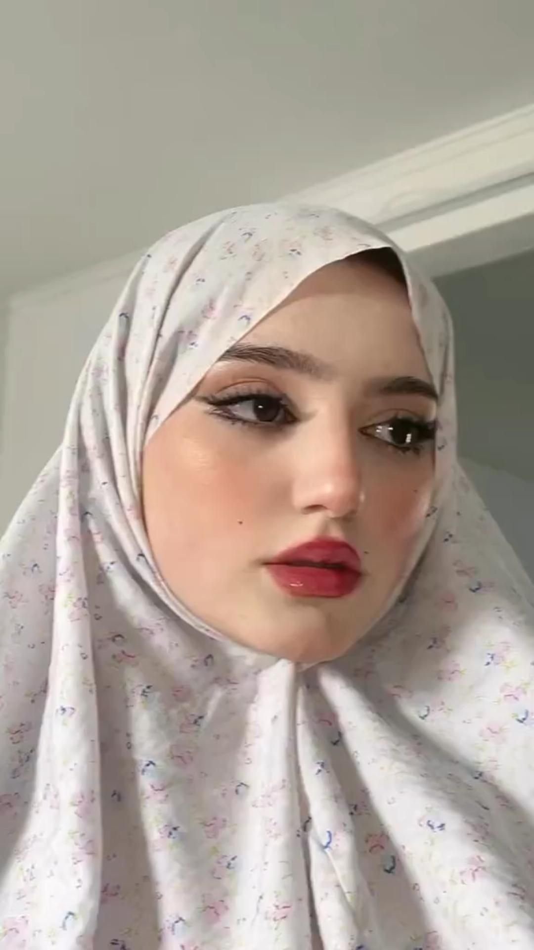 Russian Hijabi Photo 187
