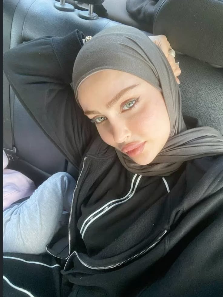 Russian Hijabi Photo 216