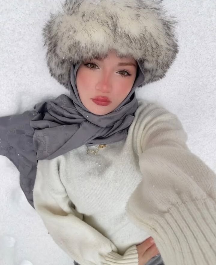 Russian Hijabi Photo 245