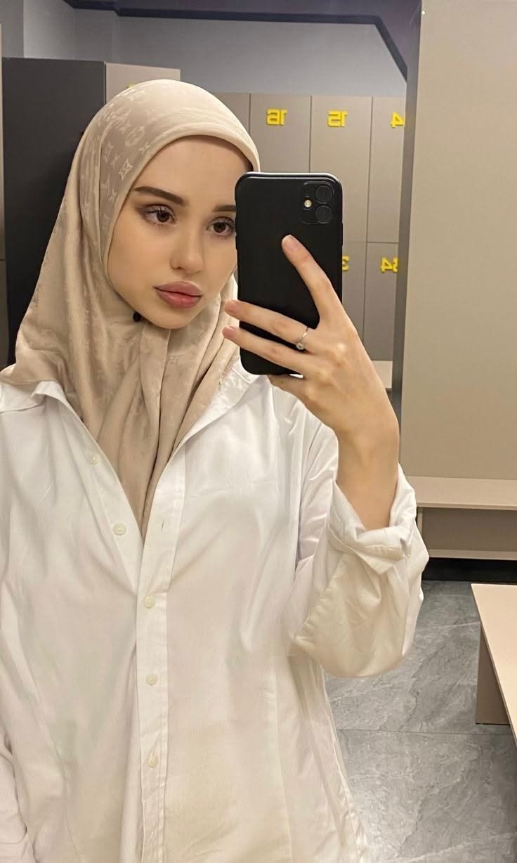 Russian Hijabi Photo 256
