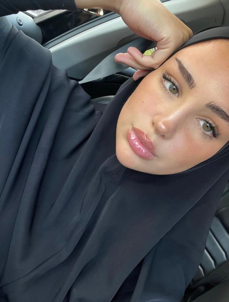 Russian Hijabi Photo 30