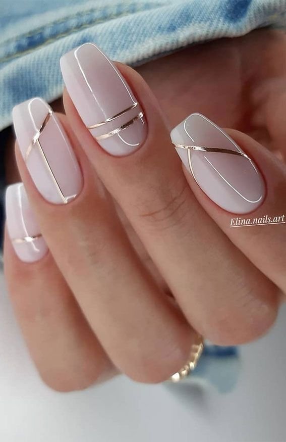 This Nail Set Design Is Going Viral