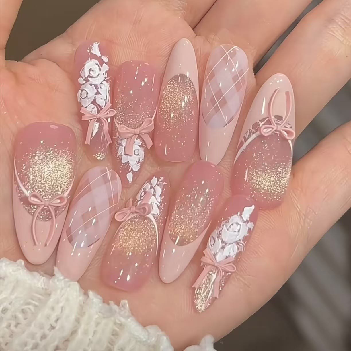 Glamorous Nail Vibe