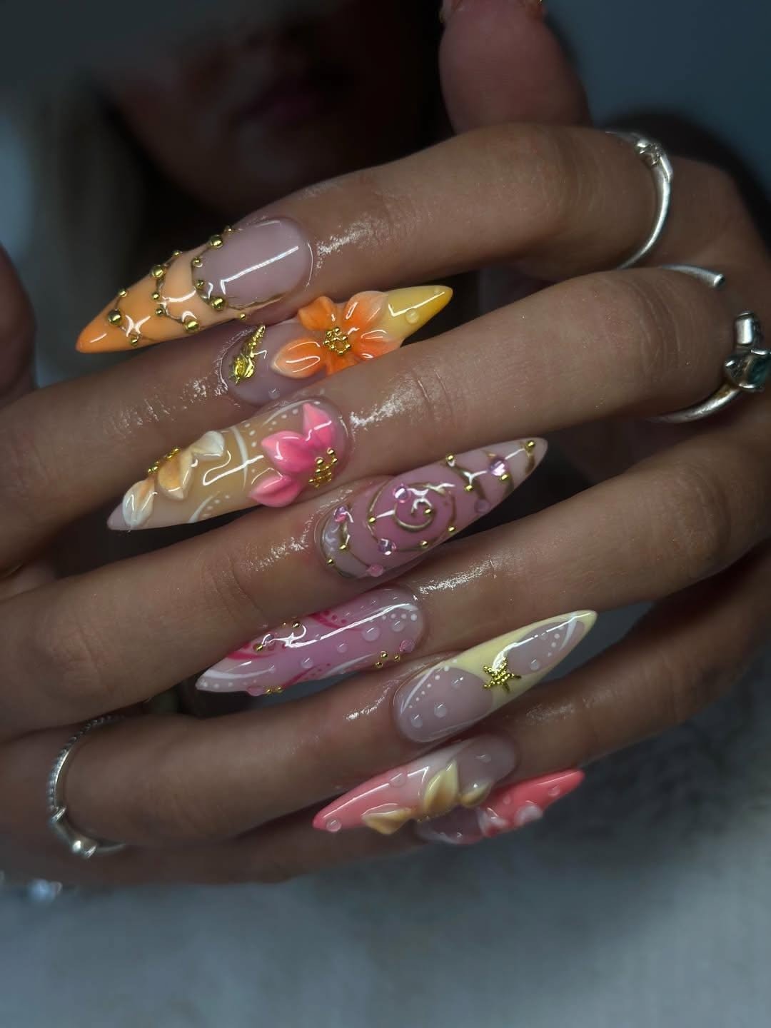 Elegant Nail Design Vibe