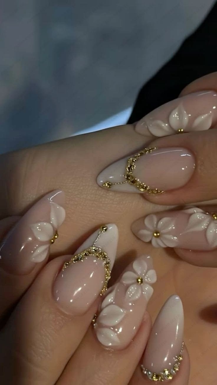 Creative Nail Art Aesthetic