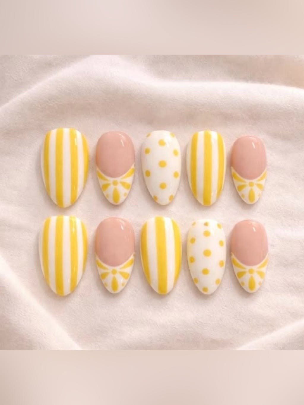 Minimalist Nail Vibe