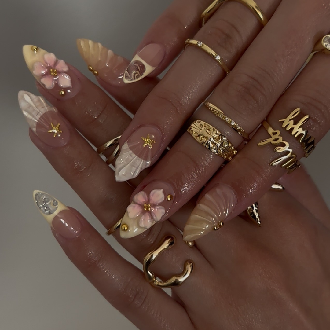 Stunning Manicure Vibe
