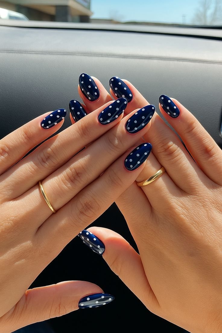 Minimalist Manicure